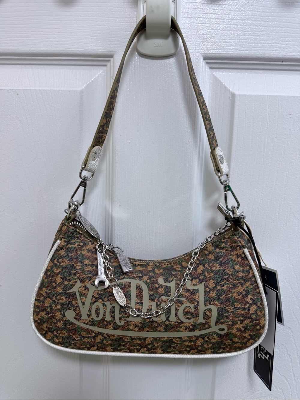 NWT Von Dutch Green Camo Shoulder Bag (MSRP $99) - Picture 7 of 8